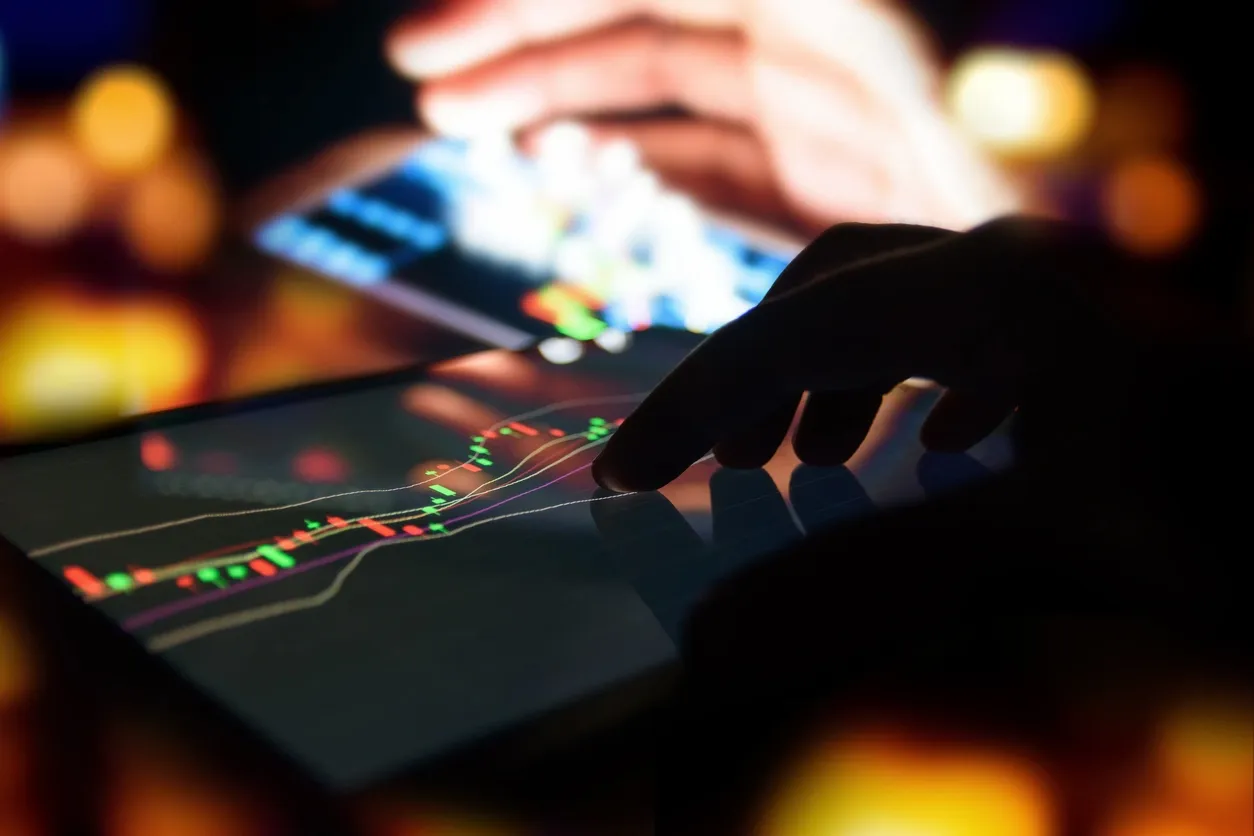 How Cryptocurrency Works: From Blockchain to Bitcoin and Beyond